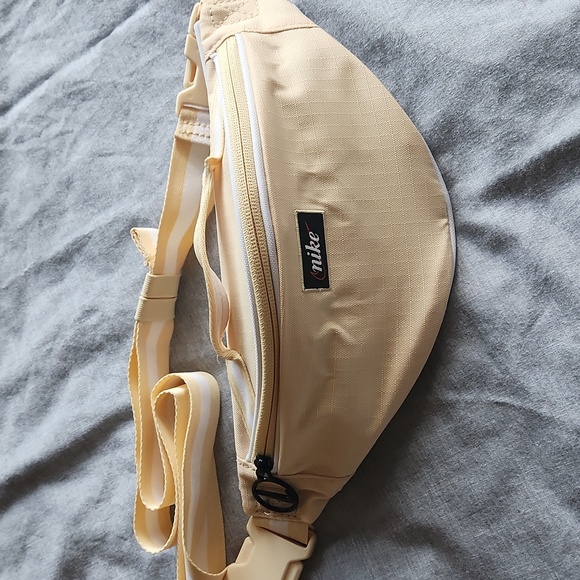 Nike Handbags - Nike EUC yellow belt bag